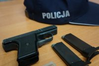 Pistolet i magazynki
