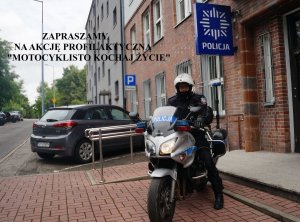 policjant na motorze