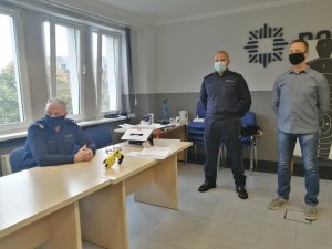 instruktorzy i Zastępca Komendanta Miejskiego Policji w Bytomiu na auli komendy