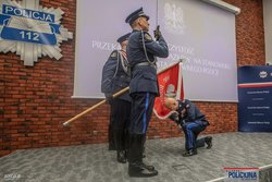 Na zdjęciu policjanci Pocztu Sztandarowego