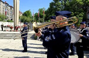 na zdjęciu orkiestra policyjna