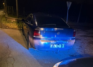 na zdjęciu samochód