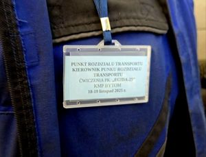 plakietka na szyi mechanika, na niej napis punkt rozdziału transportu, kierownik punktu rozdziału transportu, ćwiczenia pk EGIDA 25 KMP Bytom 18-19 listopad 2025 rok