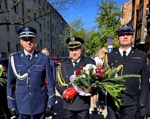 komendant bytomskiej jednostki, komendant straży pożarnej i komendant straży miejskiej