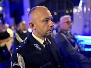 twarz policjanta
